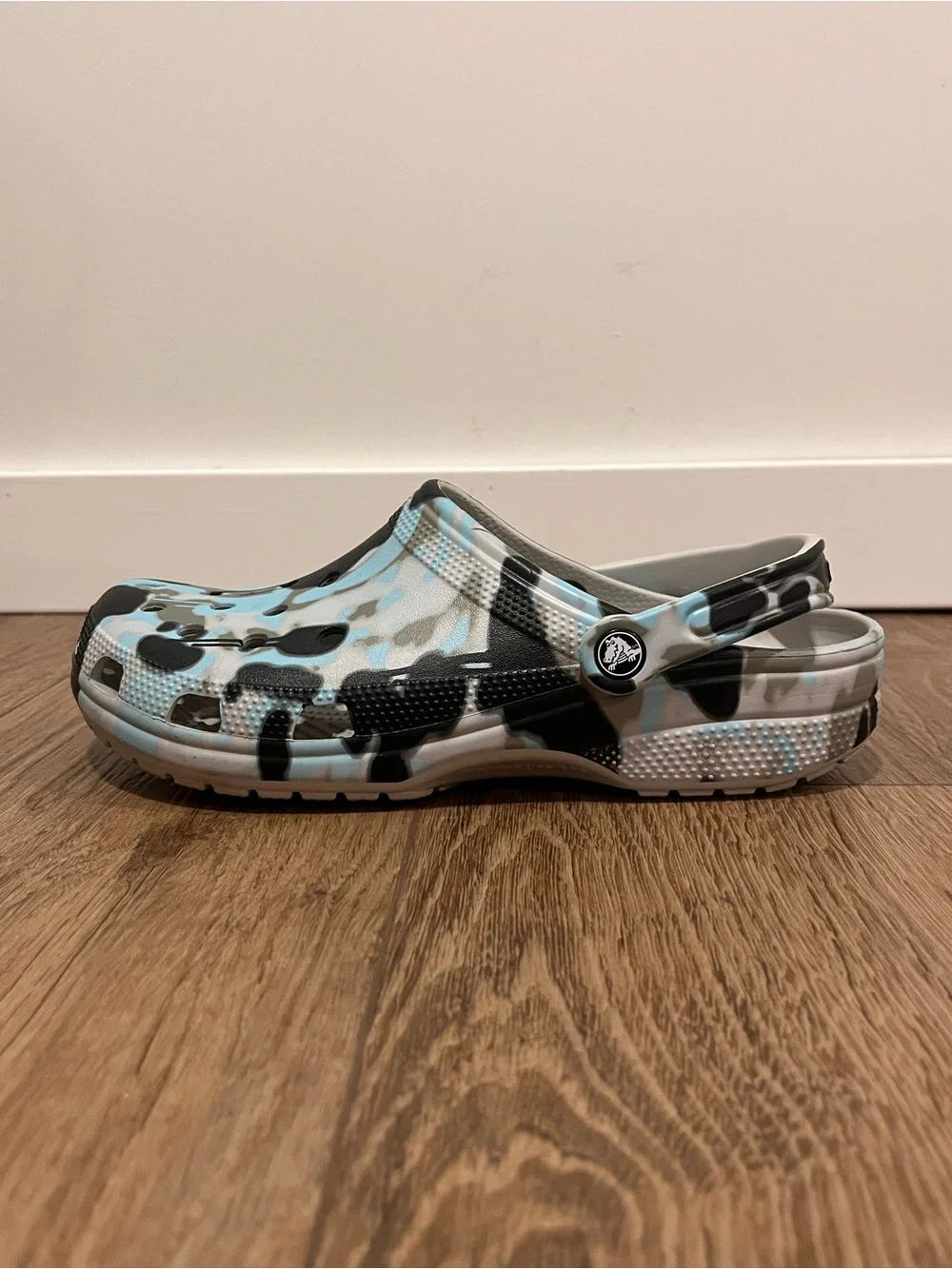 Crocs Classic Clog Marbled Camo Slip-On Comfort Shoes | Men’s 9/Women’s 11
